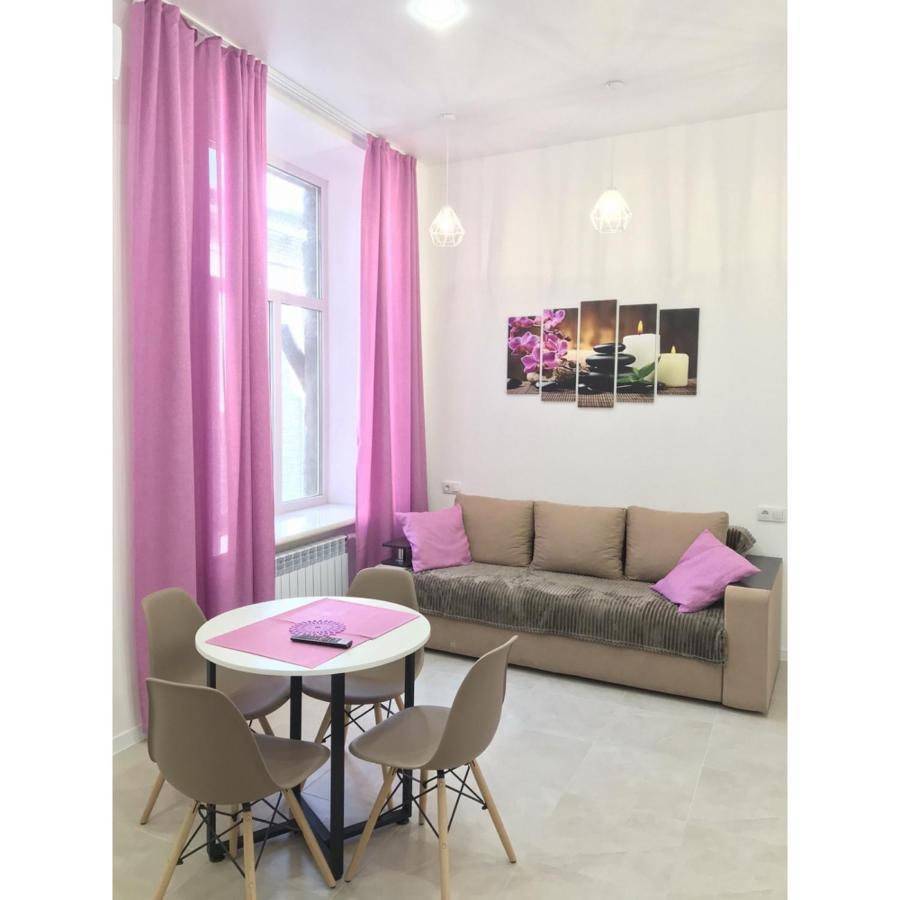 Sumska Street,73-82А Apartment Kharkov Ngoại thất bức ảnh