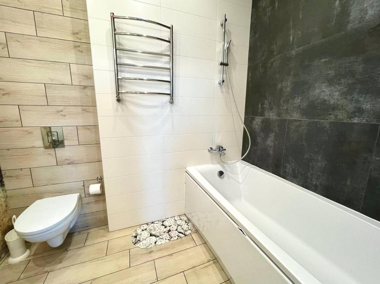 Sumska Street,73-82А Apartment Kharkov Ngoại thất bức ảnh